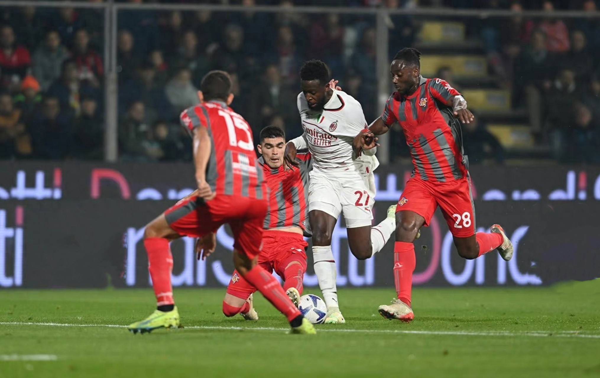 绩出现更大 绩出现更大