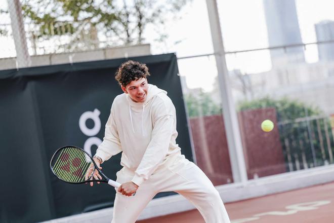 这位曾在 这位曾在