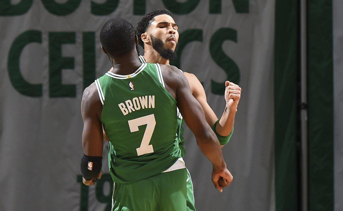 在他的指挥 在他的指挥