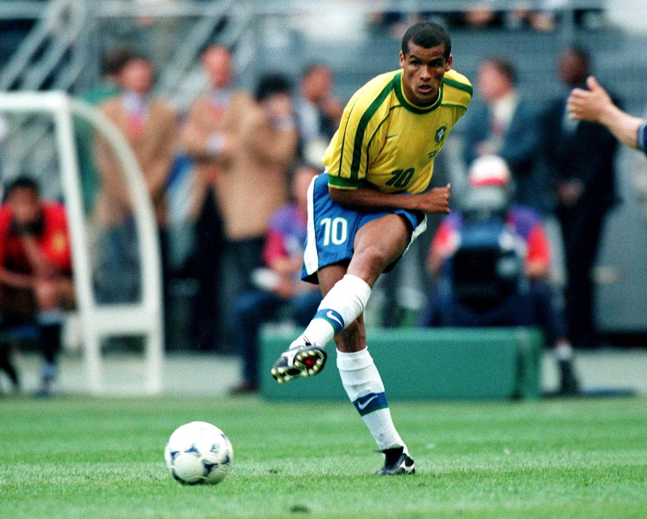 当大多数球 当大多数球