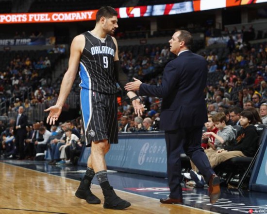 让湖人的内 让湖人的内